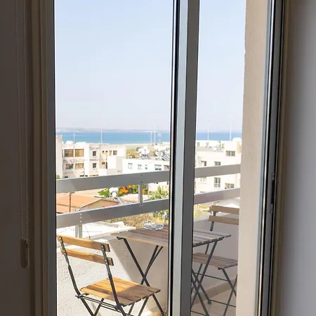 Stunning With Sea View Appartement Larnaca