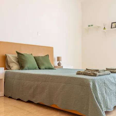 Stunning With Sea View Apartment *
