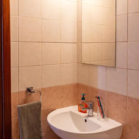 Apartment Stunning With Sea View Larnaca